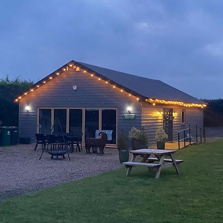 King Richard'S Luxury Lodge - Sleeps Up To 8 ,Dog Friendly ,Near Sherwood Forest At Fairview Farm In Nottingham Set In 88 Acres And Great For Groups,Family Gatherings,Corporate Events Экстерьер фото
