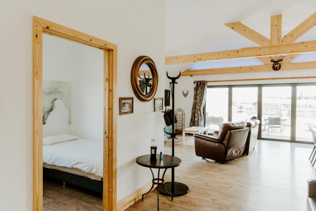 King Richard'S Luxury Lodge - Sleeps Up To 8 ,Dog Friendly ,Near Sherwood Forest At Fairview Farm In Nottingham Set In 88 Acres And Great For Groups,Family Gatherings,Corporate Events Экстерьер фото