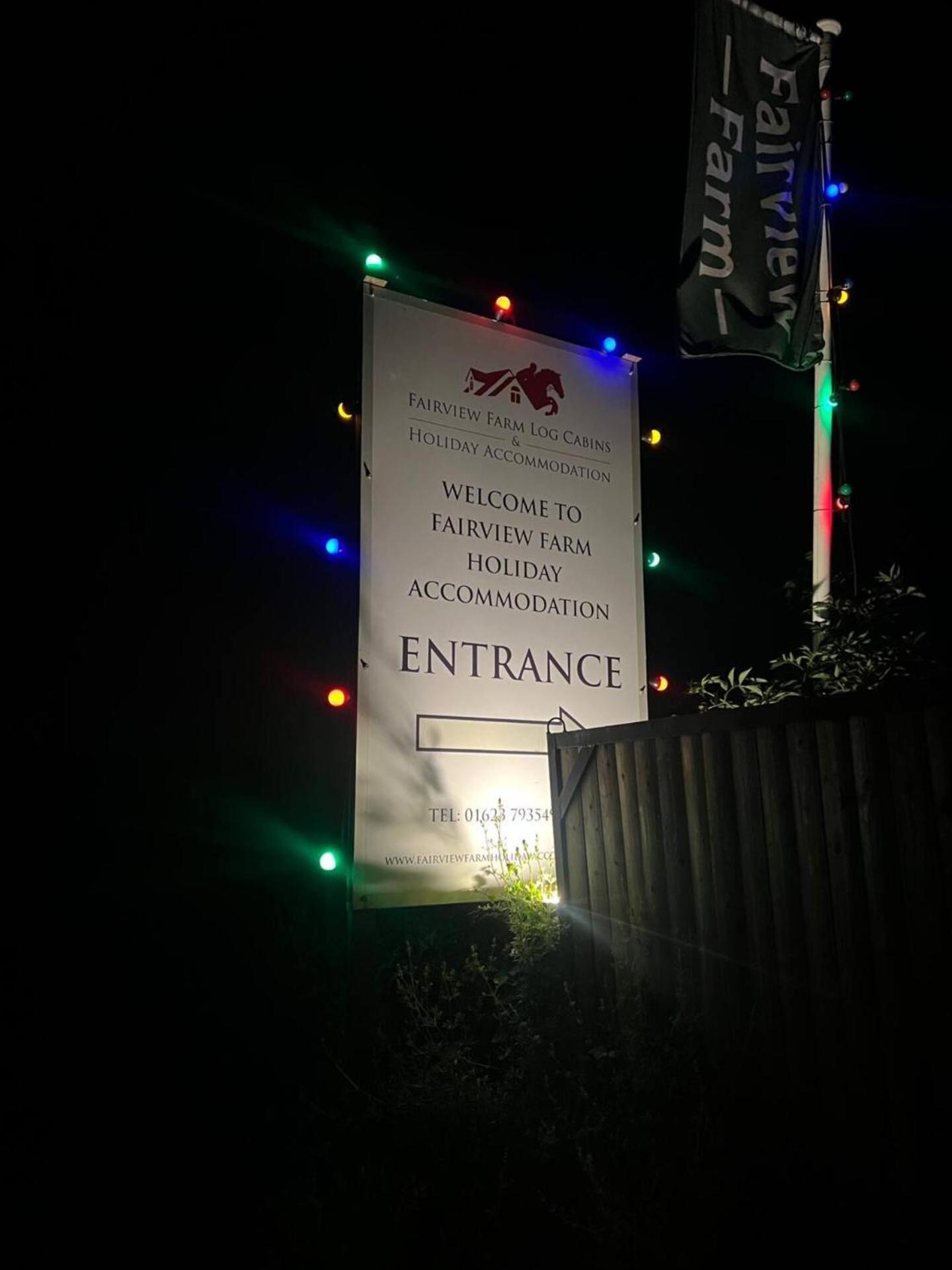 King Richard'S Luxury Lodge - Sleeps Up To 8 ,Dog Friendly ,Near Sherwood Forest At Fairview Farm In Nottingham Set In 88 Acres And Great For Groups,Family Gatherings,Corporate Events Экстерьер фото